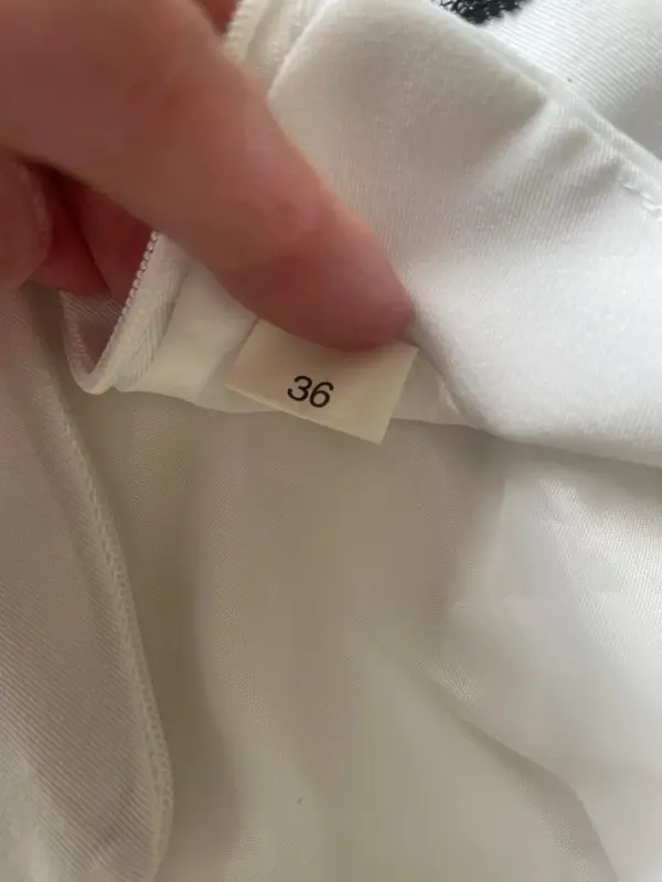 1748181623 (2).webp