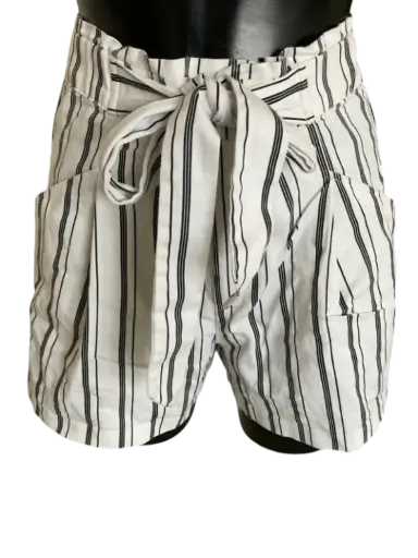 Zara - SHORT - 36/S 